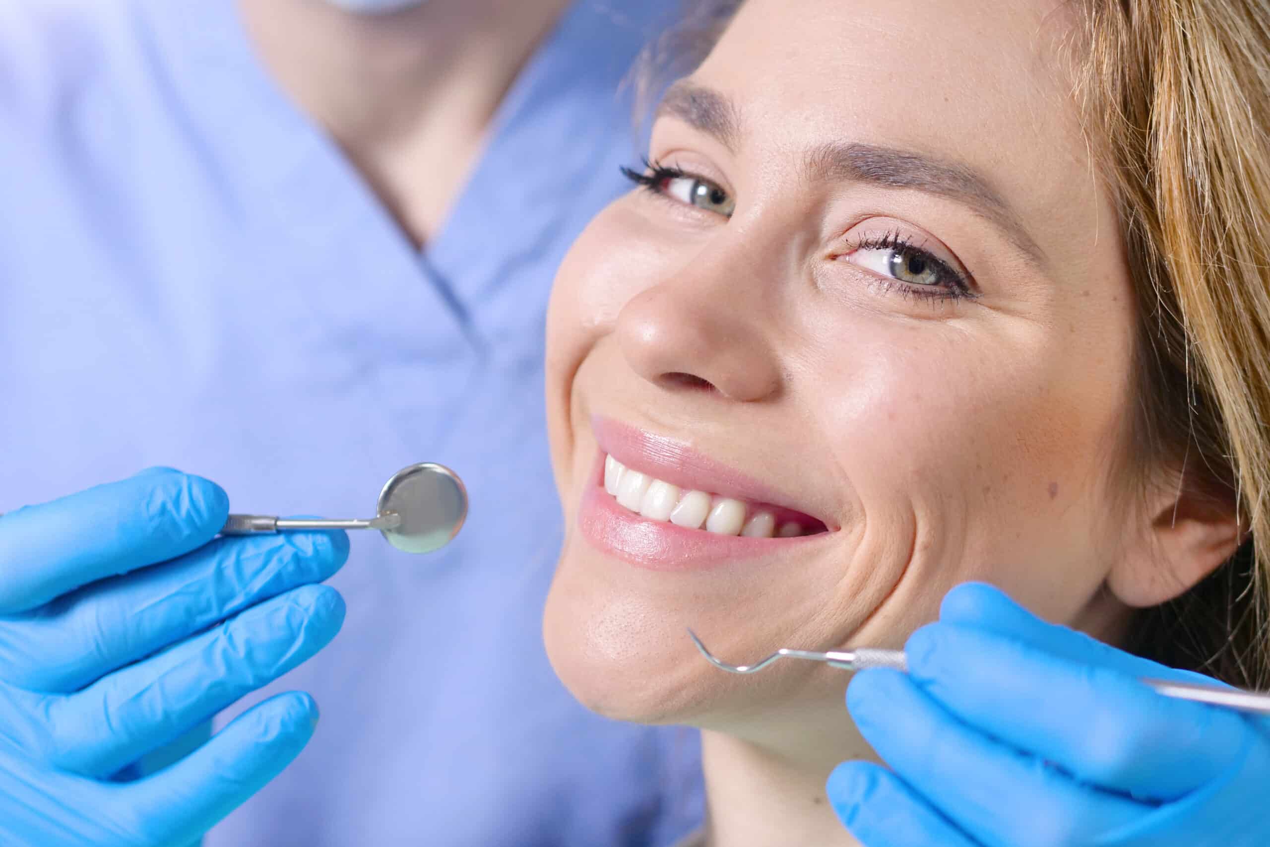 7 Reasons to See a Dentist Immediately